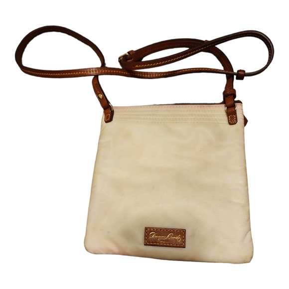 Dooney & Bourke Handbags - Vtg Dooney & Bourke Crossbody